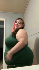 1088758280_getting-wider-and-fuller-love-watching-my-fat-pour-all-ove_4.mp4