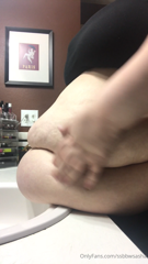 1518198728_i-love-how-it-just-pours-out-onto-the-counter_0.mp4
