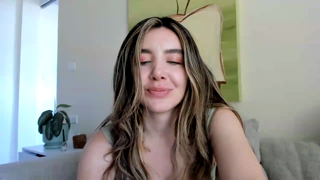 LauraVega_Myfreecams_20260624_195305.mp4