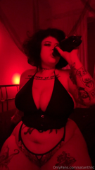 1015938268_chugging-soda-hehe-it-was-so-fizzzzyyy_0.mp4
